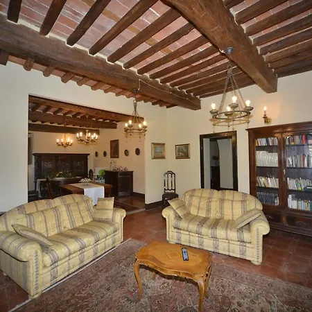 B&B Antica Fattoria La Verdina 카마이오레